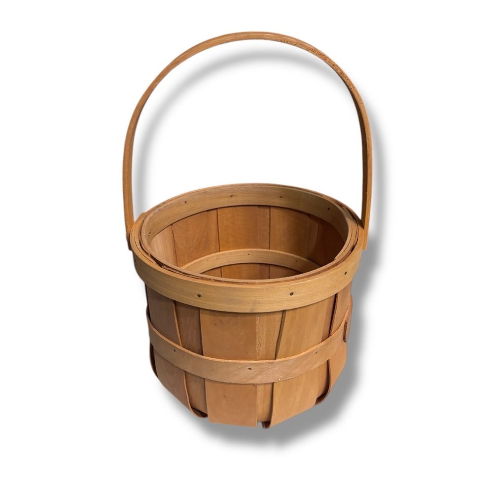 VINTAGE Small Bushel Style Basket Foldable Handle